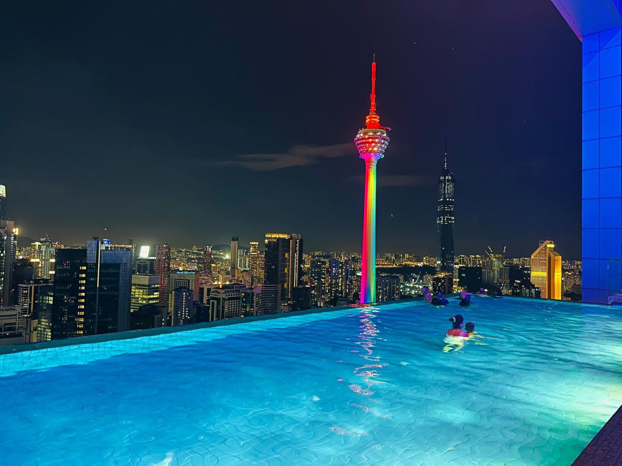 The Platinum Klcc By Moonlight Kuala Lumpur Exterior foto