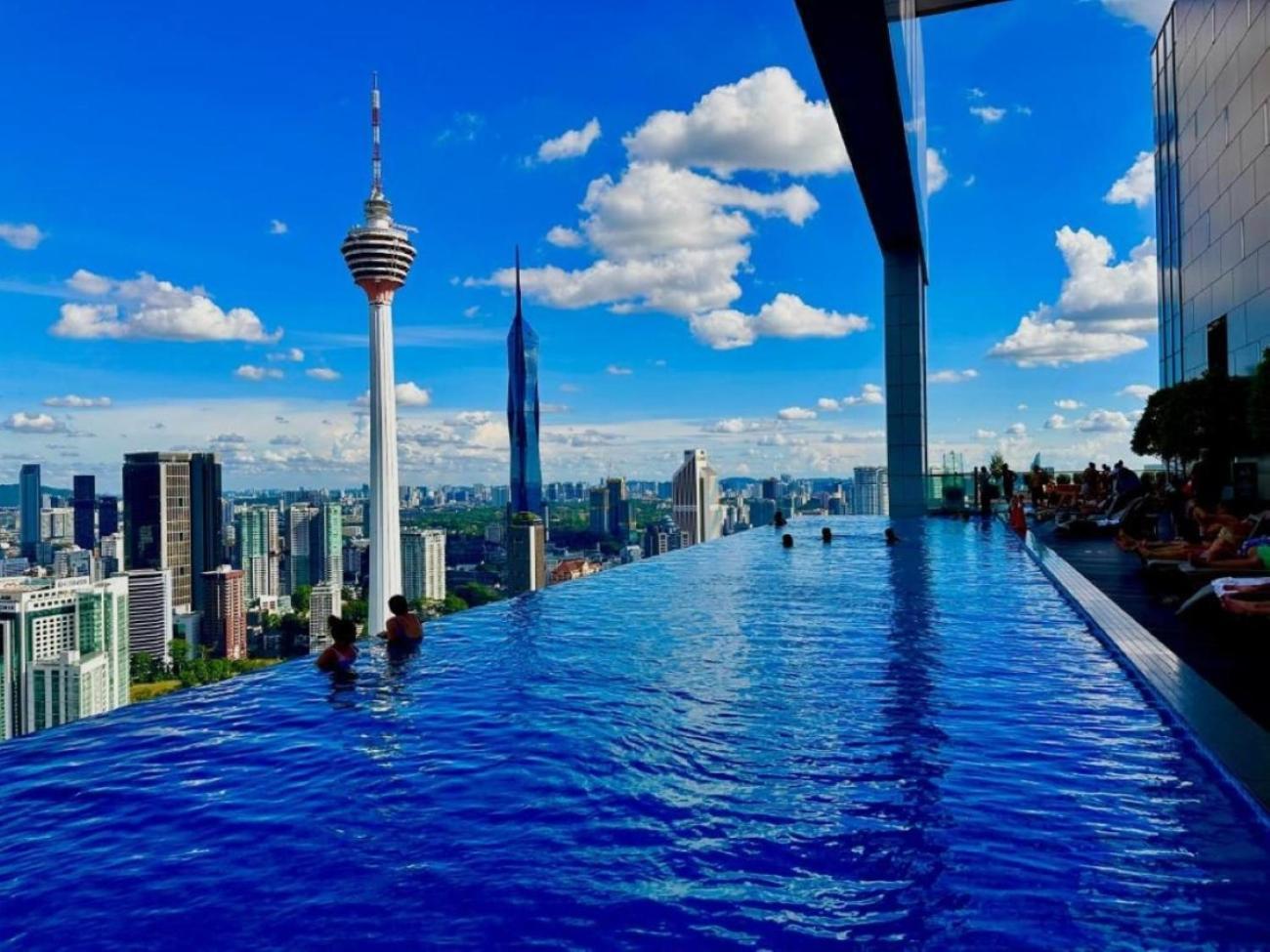The Platinum Klcc By Moonlight Kuala Lumpur Exterior foto